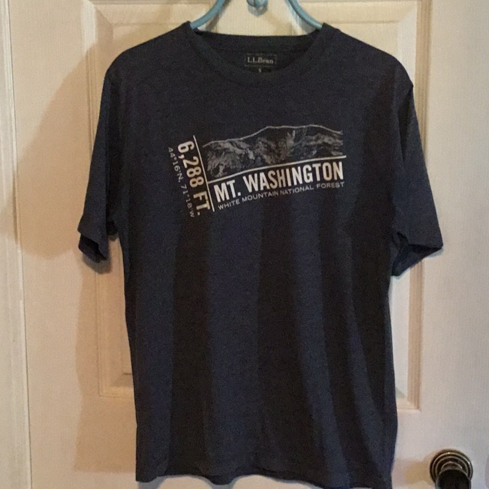 LL Bean Casual Graphic Tee